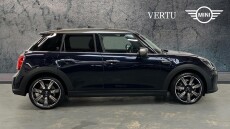 MINI Hatchback 1.5 Cooper Exclusive 5dr Auto Petrol Hatchback